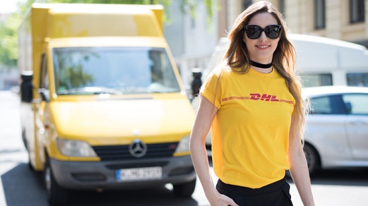 ©DHL INTERNATIONAL